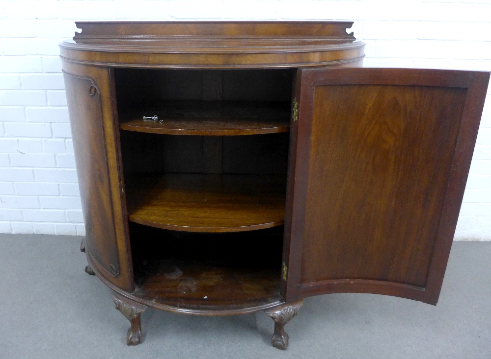 Mahogany bow front cabinet with a ledgeback, single door and shelved interior, on cabriole legs with - Image 3 of 3