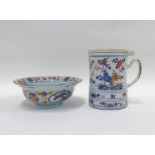 Chinese Imari pattern tankard and cover , 14cm high,together with a similar bowl, (2)