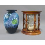 Amanda Hazelwood art glass vase and an egg timer, 15cm (2)