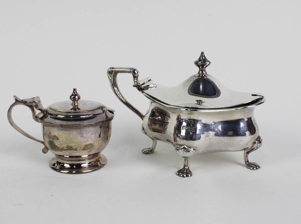 Pair of silver oval salts, Birmingham 1960, Viners silver mustard, Birmingham 1945, silver mustard - Image 5 of 5