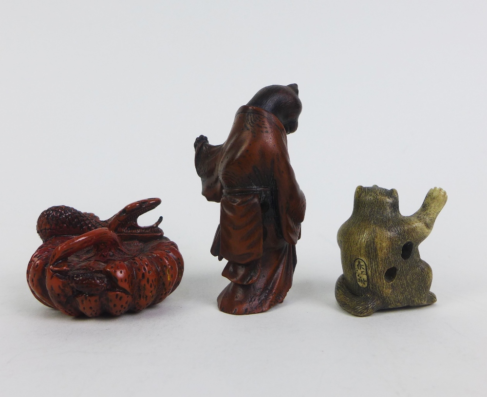 Six various resin netsukes to include an elephant, cobra and a cat, etc, tallest 6cm (6) - Image 5 of 5