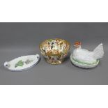 Mixed lot to include Staffordshire hen on nest, Ironstone Amherst pattern pedestal bowl and a