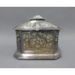 Silver plated casket box, hinged lid and gilt interior, on castors, 18cm