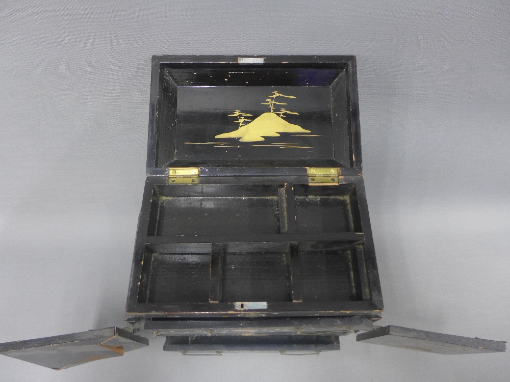 Japanese lacquered jewellery box with a hinged lid over a single long drawer and pair of cupboard - Image 3 of 4