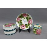 Collection of Wemyss cabbage rose pattern pottery to include a pomade, 9cm diameter, small
