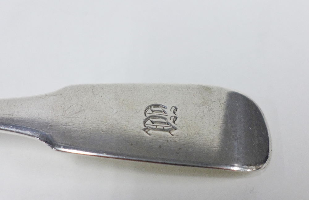 A pair of Scottish provincial silver table spoons, Rettie & Sons Aberdeen, 22cm (2) - Image 3 of 4