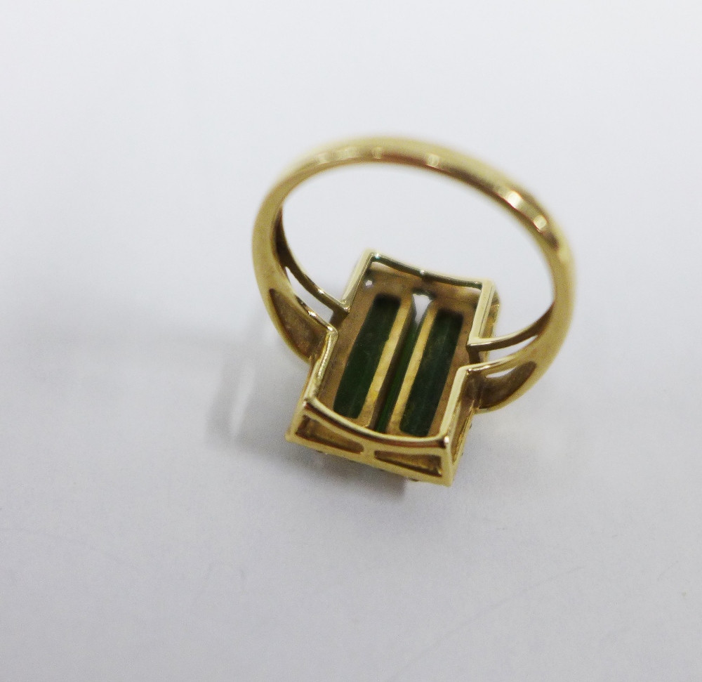 9ct gold dress ring with two emerald cut green stone within a surround of claw set diamonds - Image 4 of 4