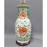 Large Chinese famille vert table lamp on a wooden base, height excluding fitting 50cm