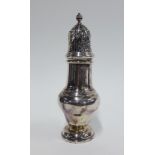 George V silver sugar castor, baluster form, Birmingham 1922, 17cm high