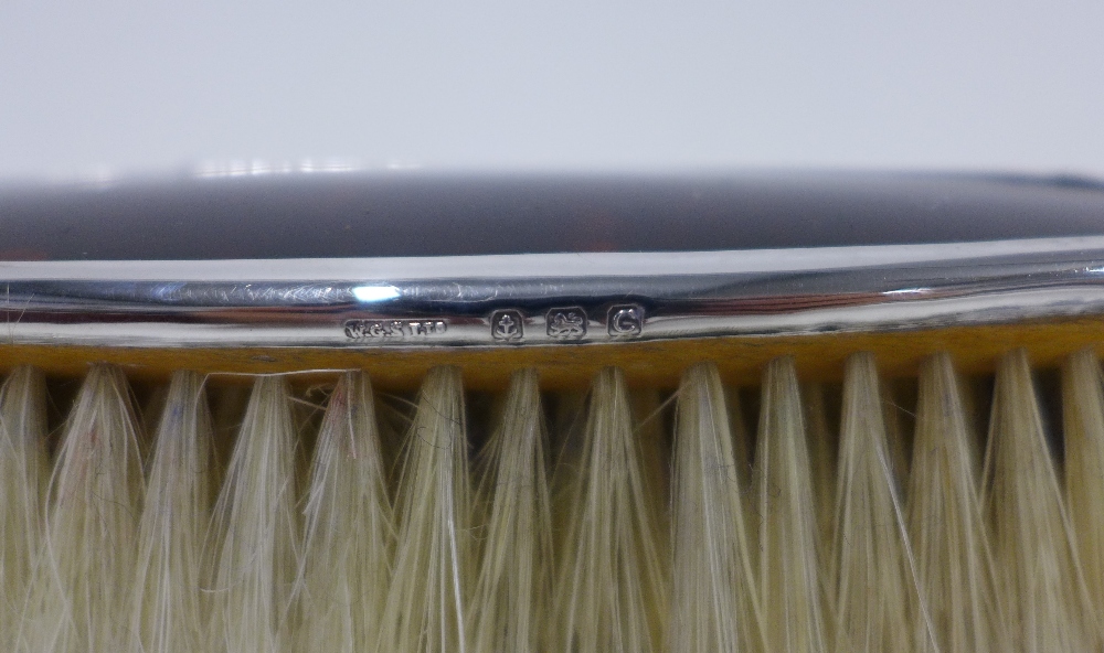Four piece silver mounted dressing table brush set, Birmingham 1927, in fitted case - Image 3 of 3