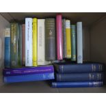 Carton of books, including books relating to Shakespeare, poetry and literature (19)