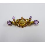 Victorian 9ct gold citrine and amethyst thistle brooch, 4.5cm