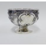 Edwardian silver pedestal bowl, Walker & Hall, Sheffield 1902, 18 x 12cm