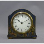 Early 20th century blue lacquered chinoiserie mantle clock, with French brass movement, 14cm