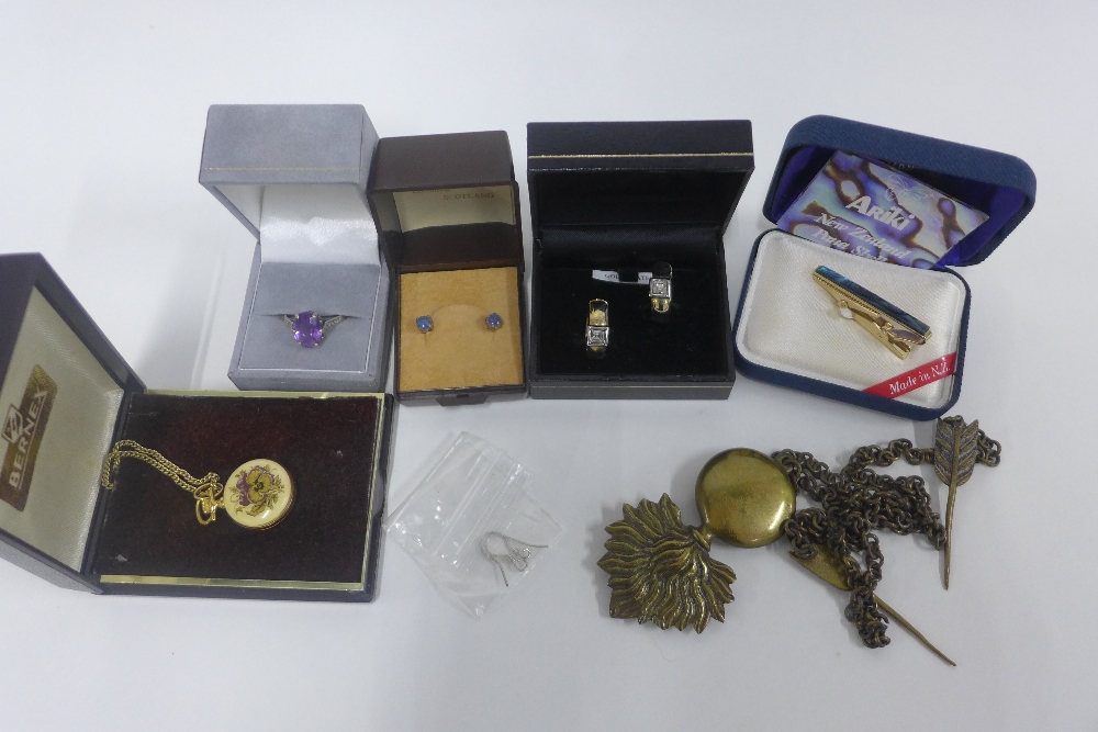Victorian leather jewellery box containing a collection of silver and costume jewellery, etc - Image 3 of 3