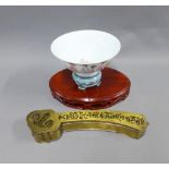 Chinese brass incense box, chinoiserie porcelain bowl and a wooden stand (3) 25cm