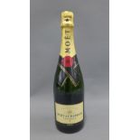 Moet & Chandon champagne, 12%vol, 750ml