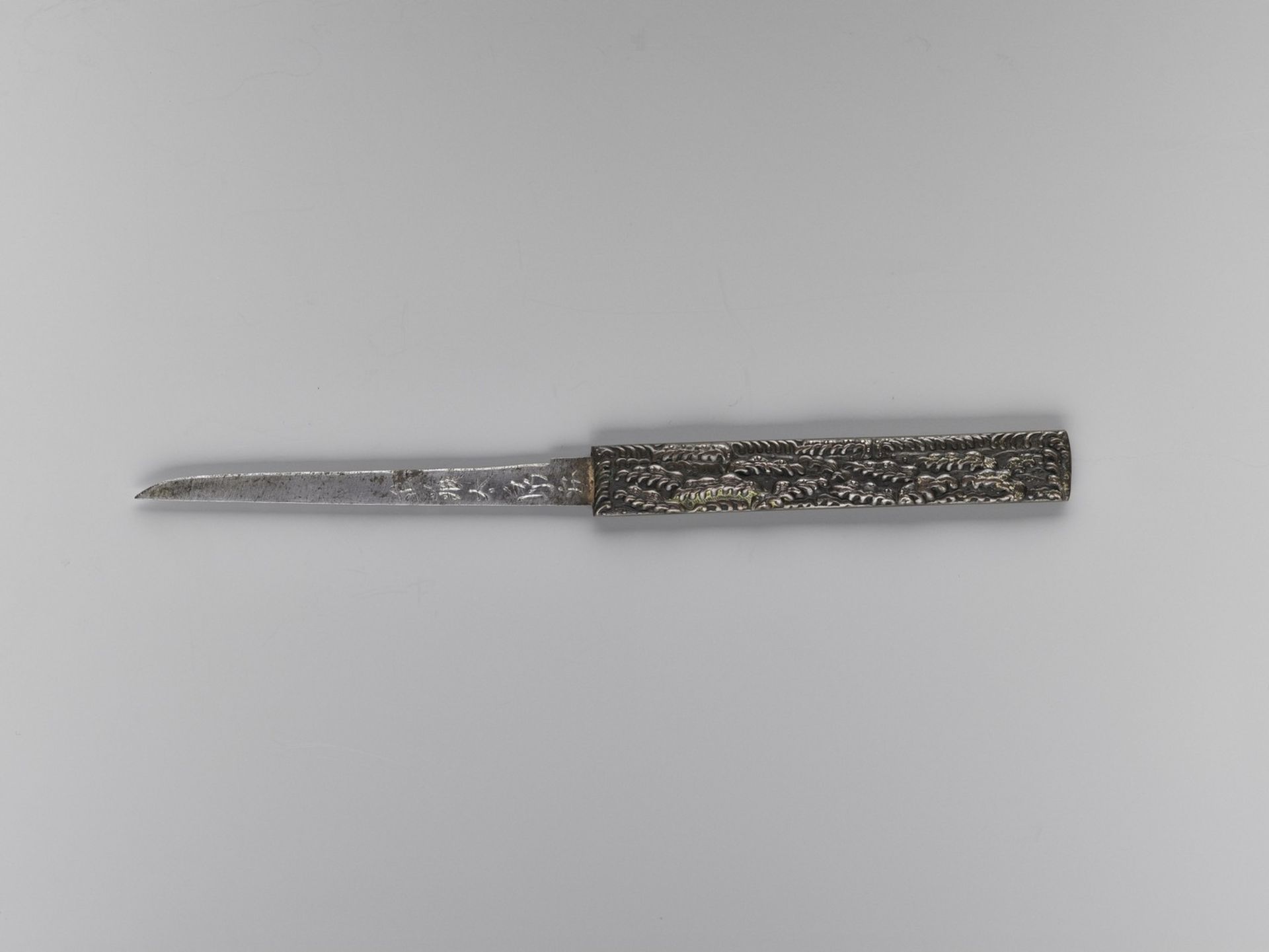 KUNIHISA: A KO-WAKIZASHI IN KOSHIRAE - Image 4 of 12