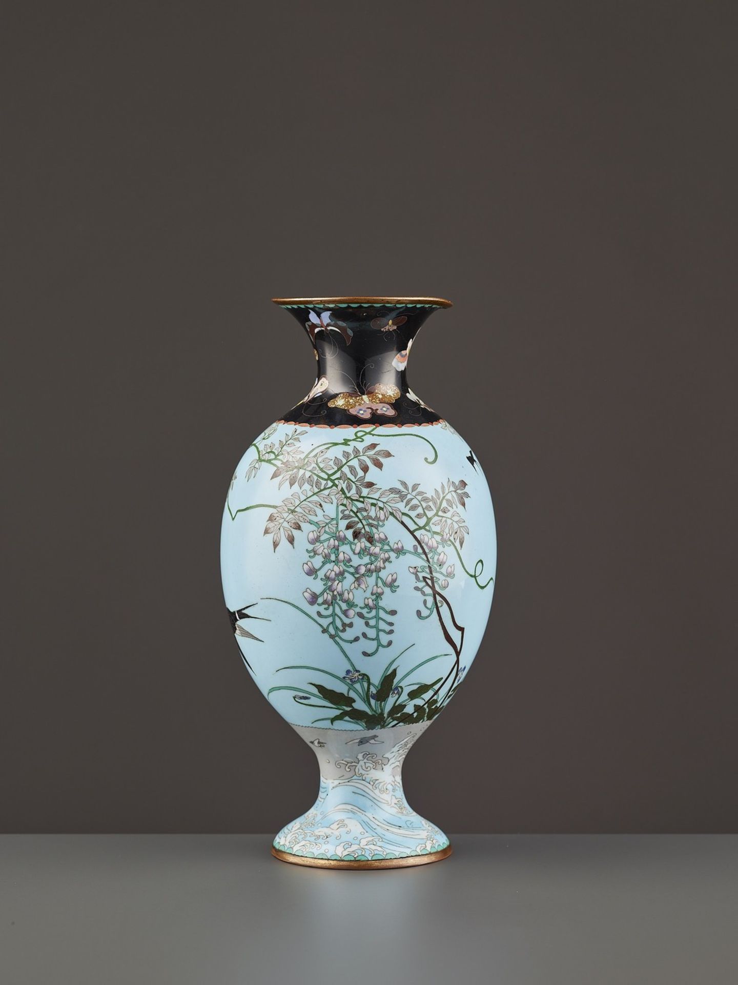 A YASUYUKI STYLE CLOISONNÉ VASE - Image 9 of 11