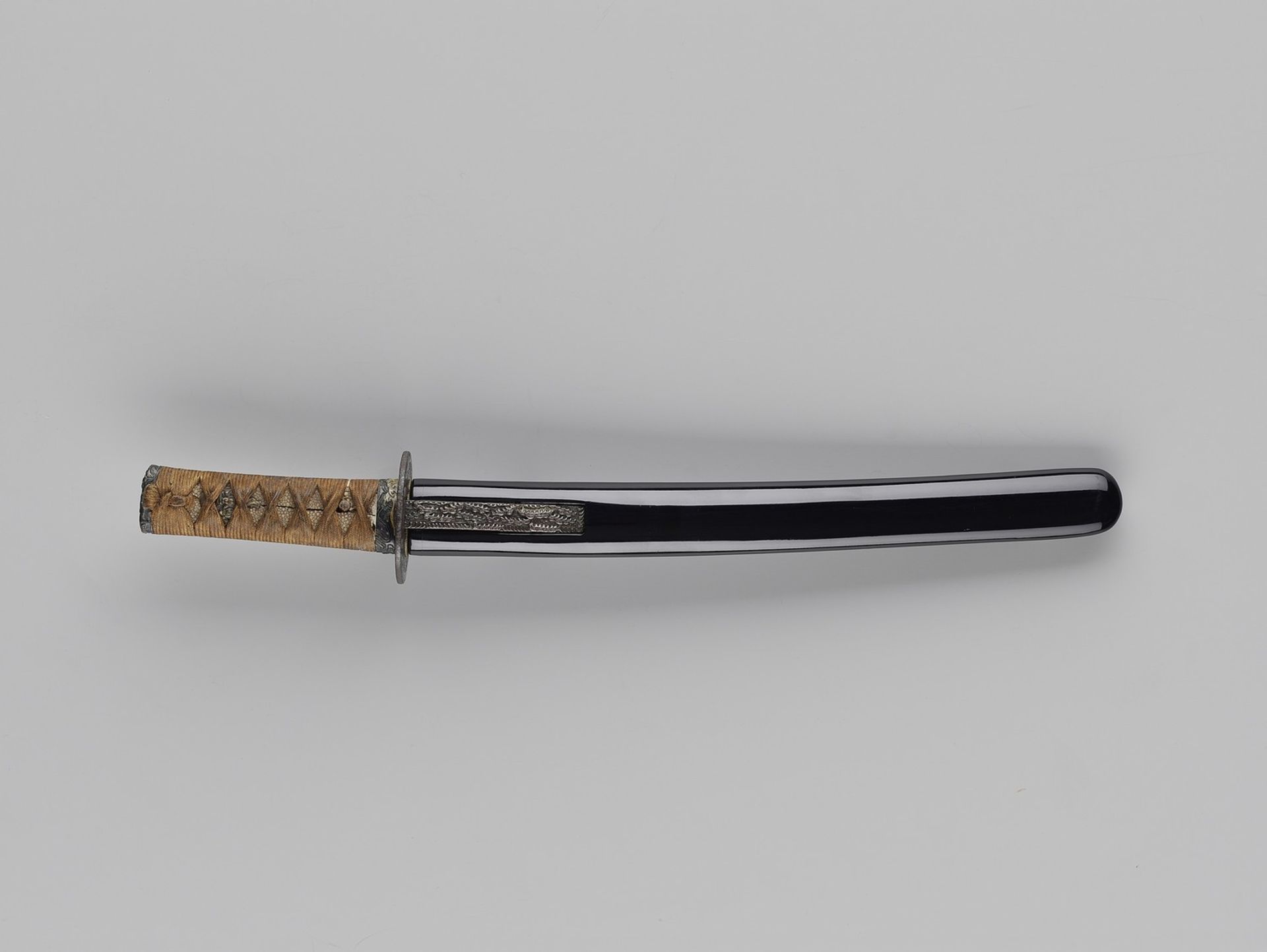 KUNIHISA: A KO-WAKIZASHI IN KOSHIRAE - Image 11 of 12