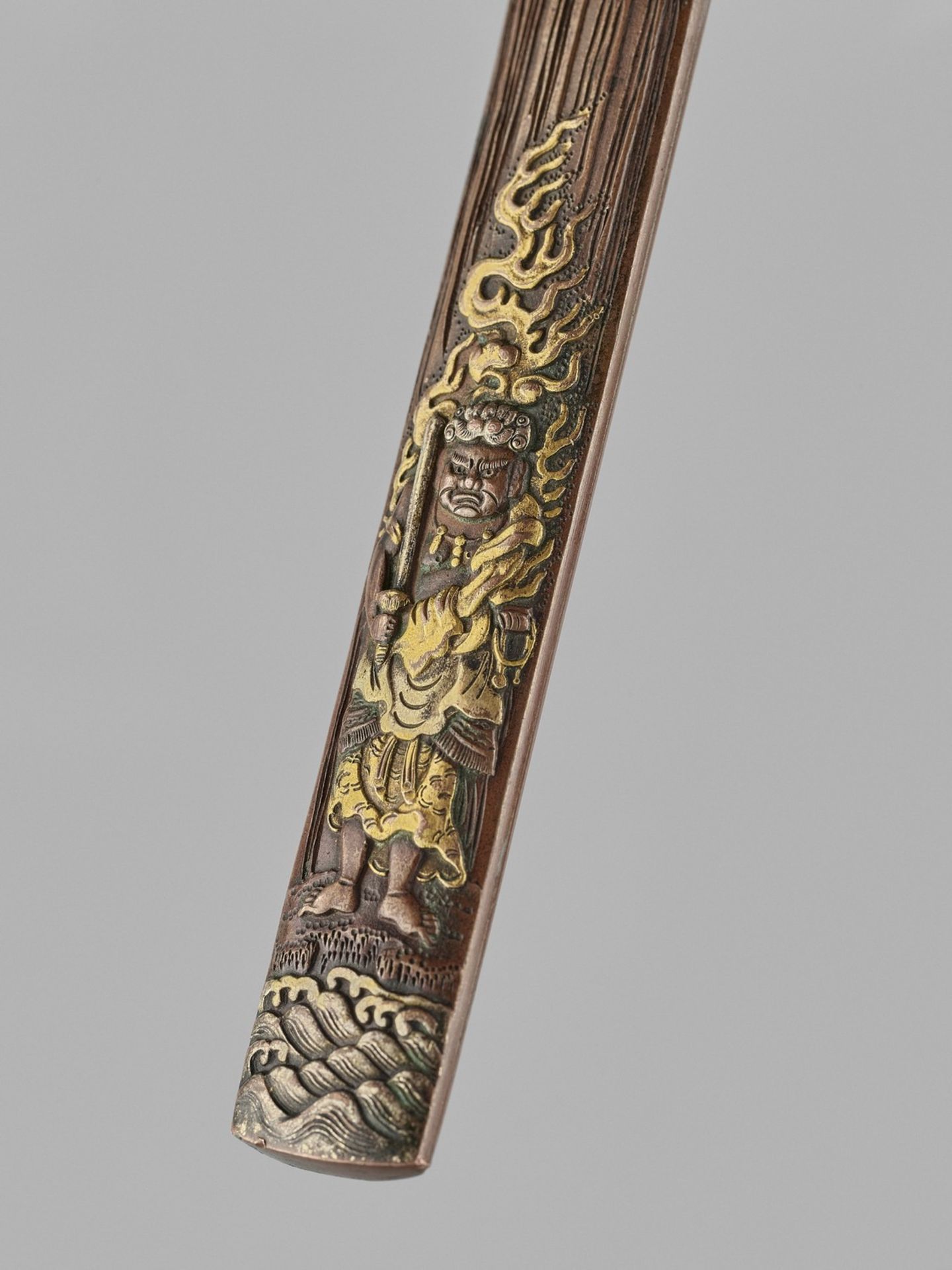 YASUCHIKA: A RARE INLAID COPPER KOZUKA WITH FUDO MYO-O - Image 4 of 4