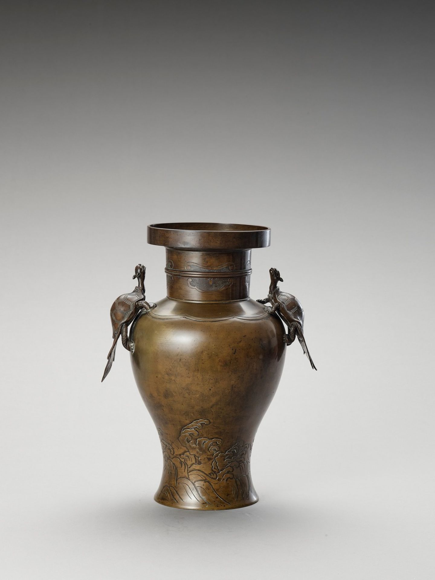 A BRONZE BALUSTER VASE WITH MINOGAME AND WAVES - Image 3 of 8