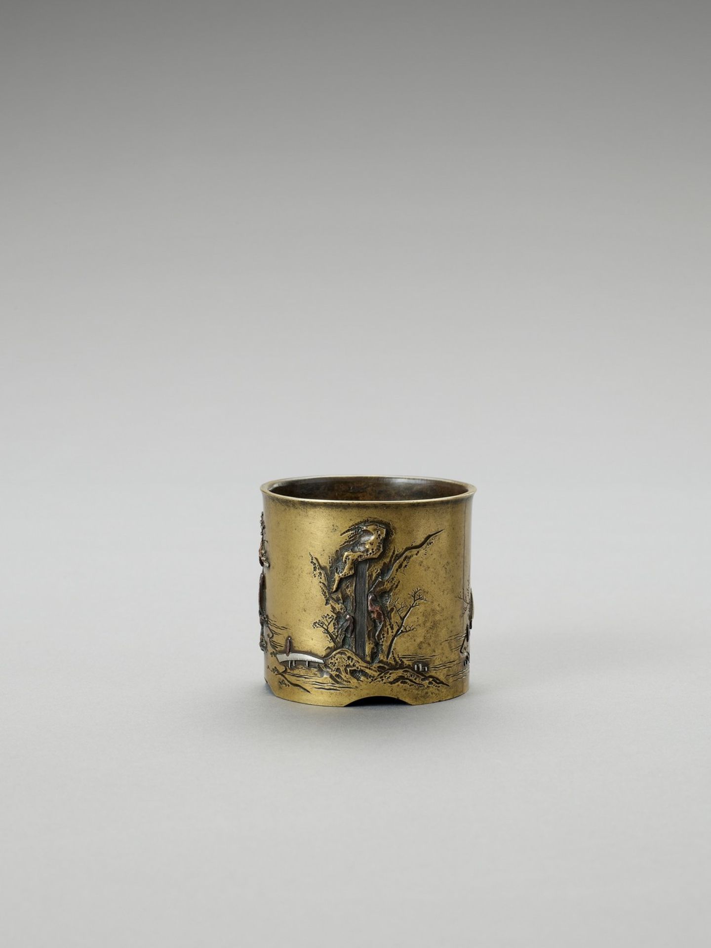 A SMALL SENTOKU VESSEL WITH SILVER AND COPPER INLAYS - Image 2 of 5