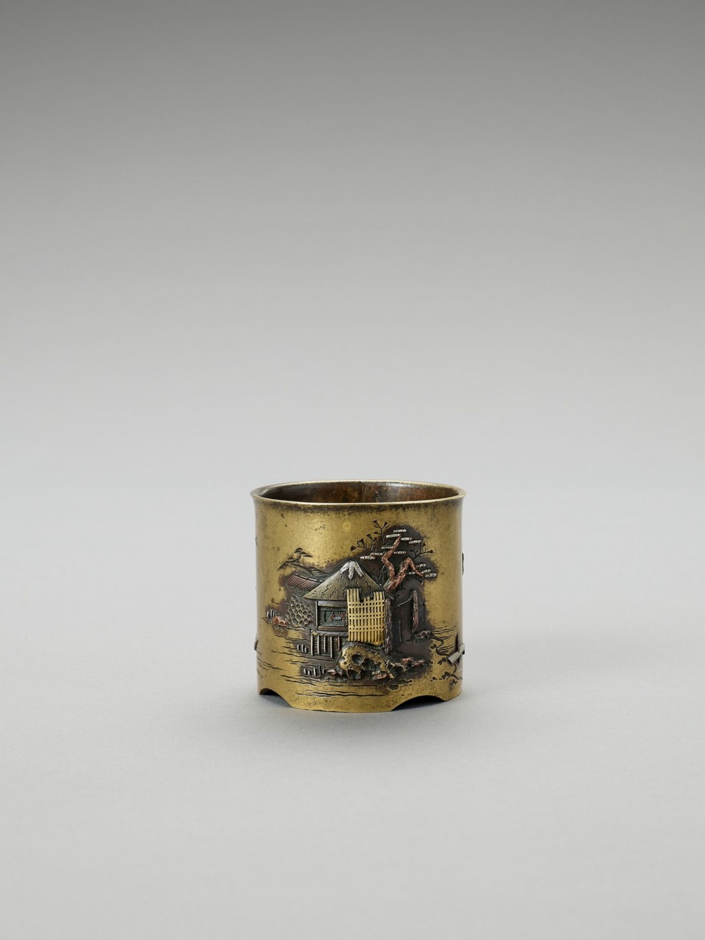 A SMALL SENTOKU VESSEL WITH SILVER AND COPPER INLAYS