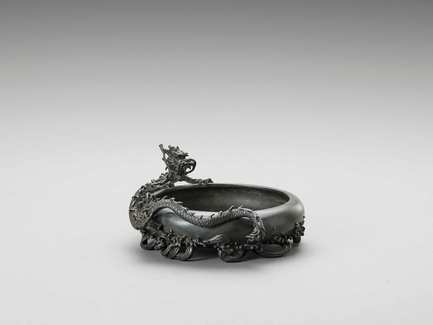 NOGAWA: A RARE BRONZE ‘DRAGON’ BOWL - Image 5 of 7