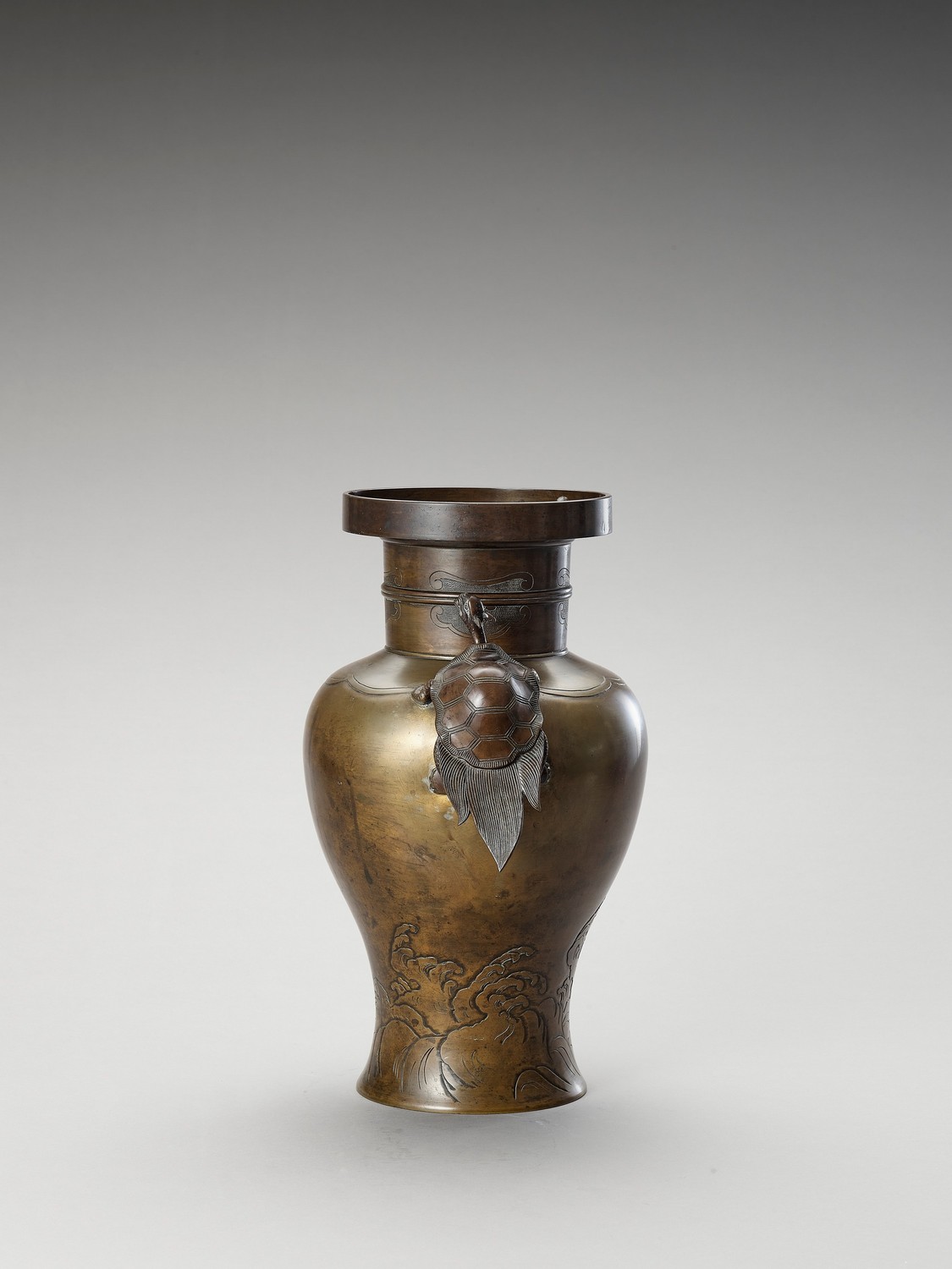 A BRONZE BALUSTER VASE WITH MINOGAME AND WAVES - Image 5 of 8