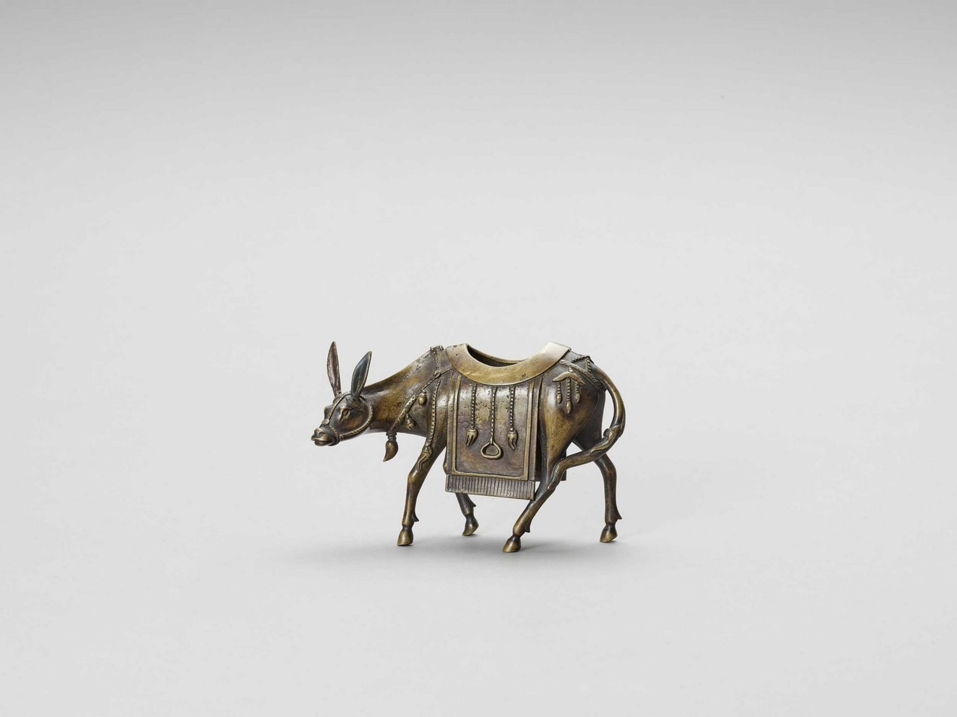 A BRONZE CENSER OF A CAPARISONED MULE - Image 2 of 7