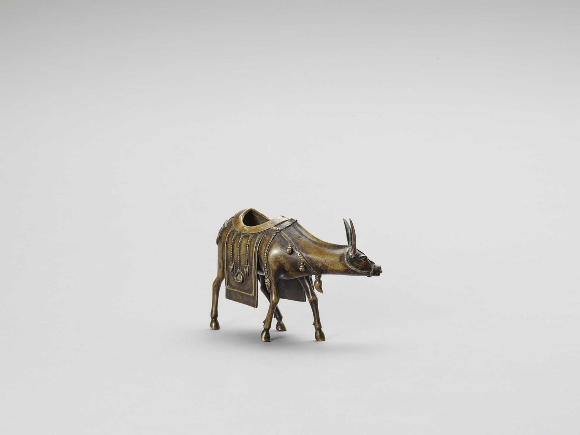 A BRONZE CENSER OF A CAPARISONED MULE - Image 4 of 7