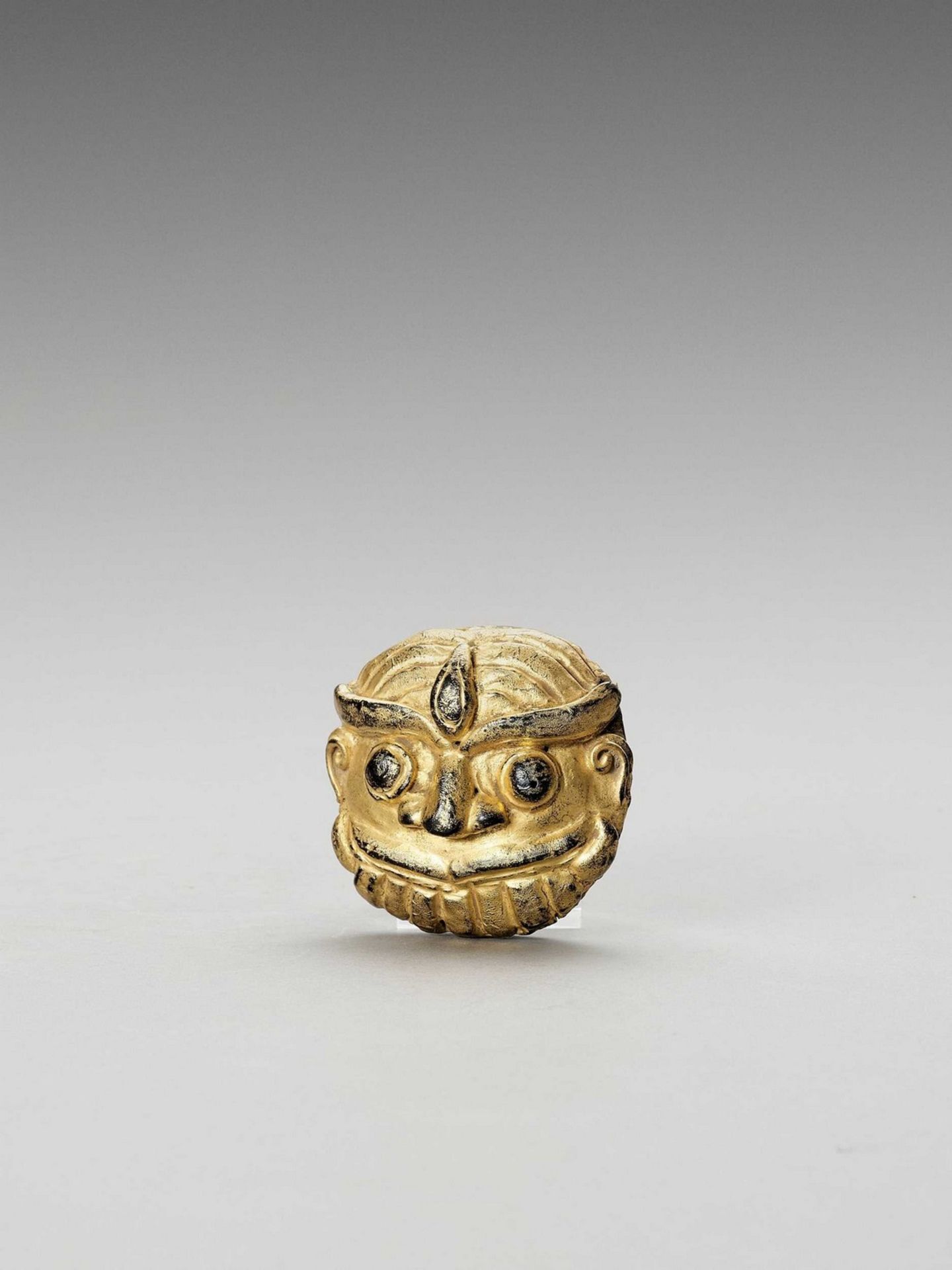 A TIBETAN LACQUER-GILT KAPALA DEPICTING MAHAKALA - Image 2 of 5