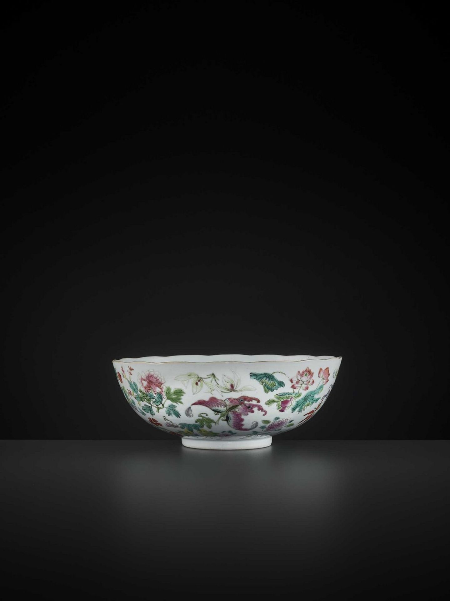 A LARGE BUTTERFLY BOWL, DAOGUANG MARK AND PERIOD - Bild 12 aus 12