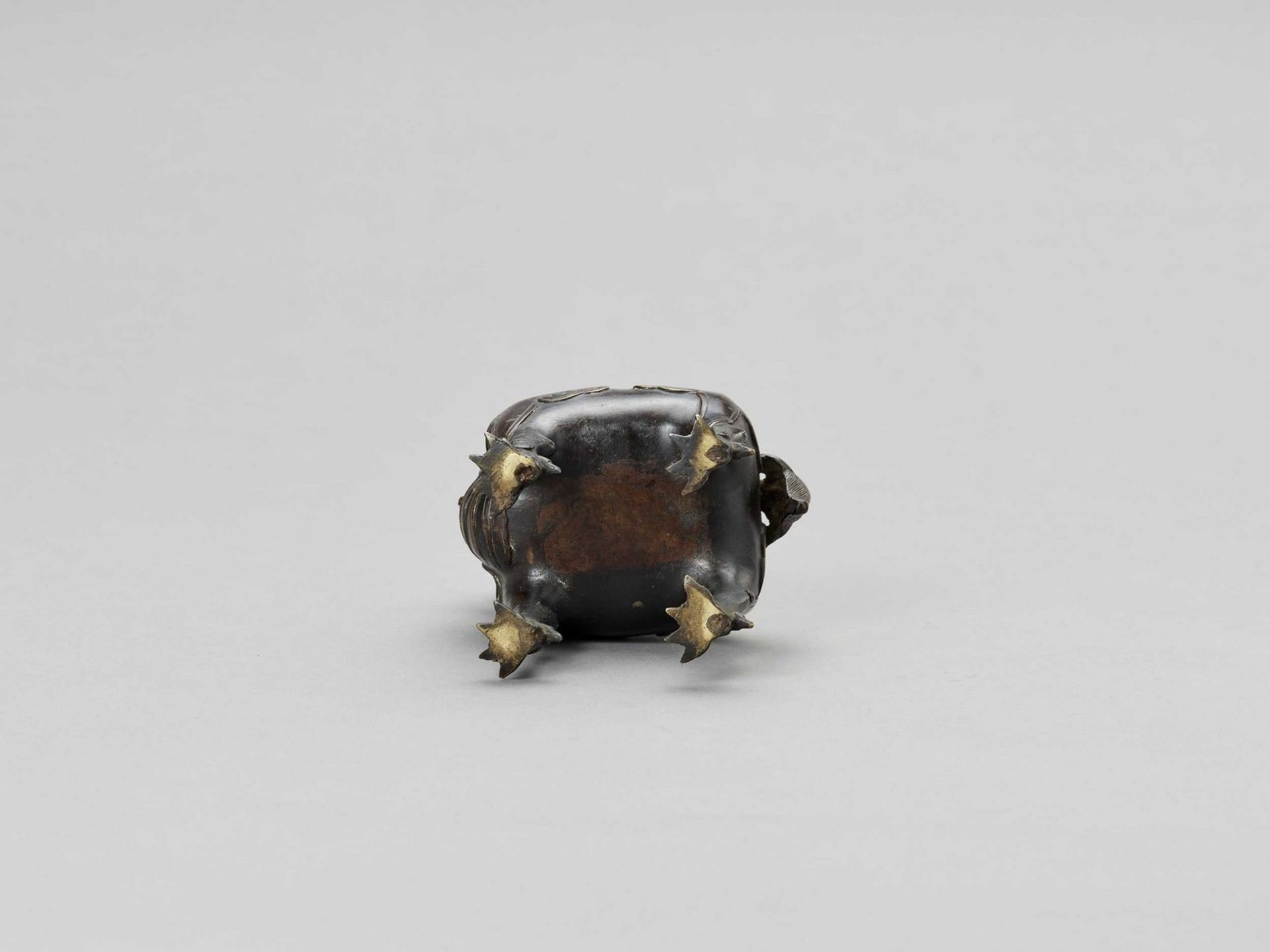 A ‘LUDUAN’ BRONZE CENSER, 17TH CENTURY - Bild 7 aus 7