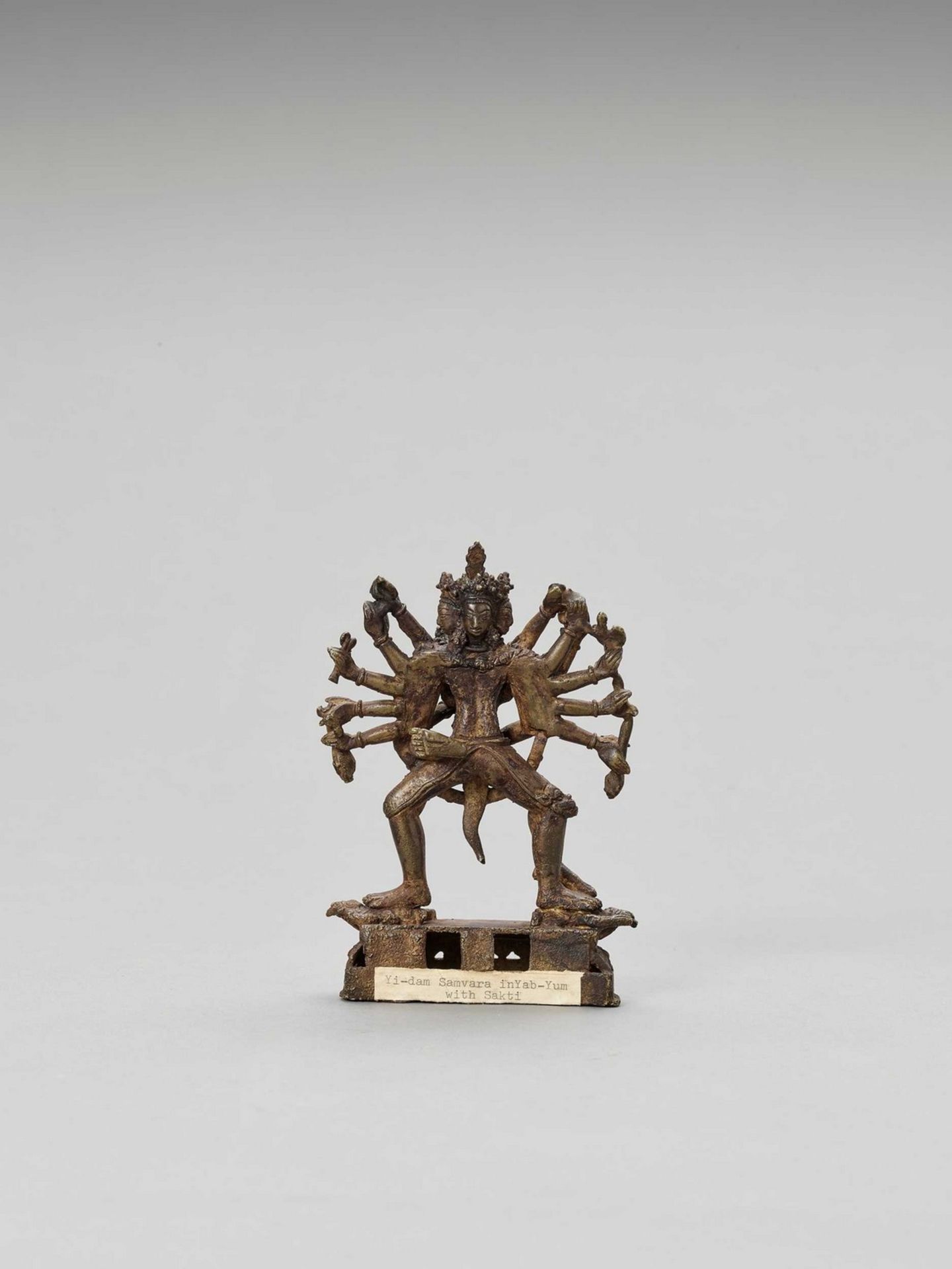 A NEPALESE GILT BRONZE FIGURE OF CHAKRASAMVARA - Image 6 of 7