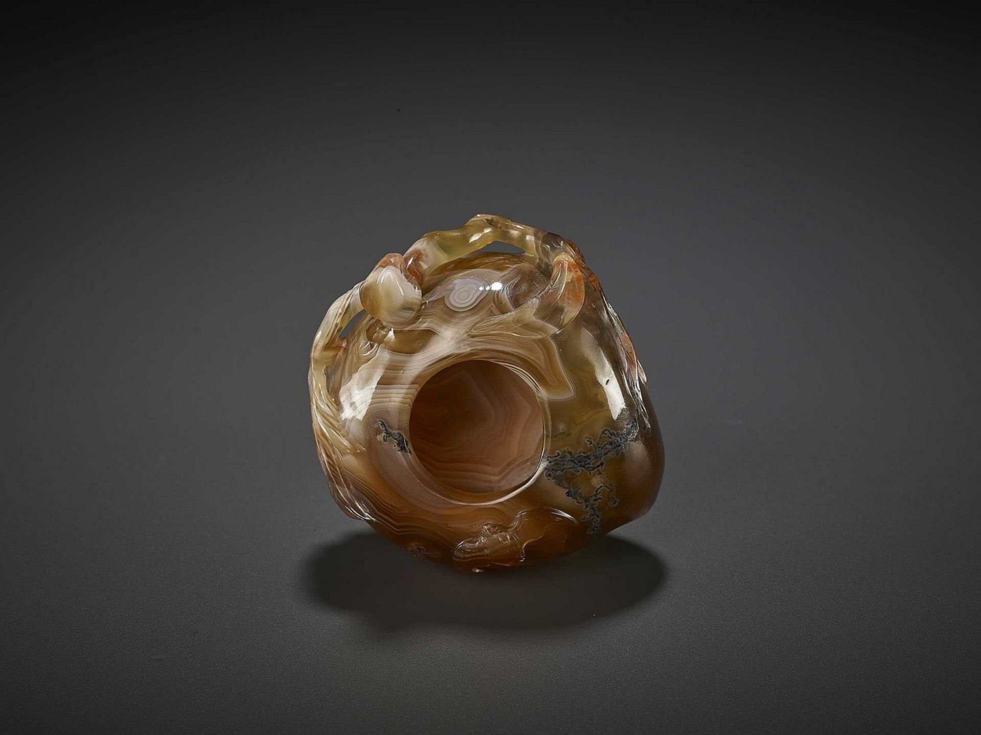 AN AGATE PEACH AND BAT WASHER, QING - Image 13 of 13