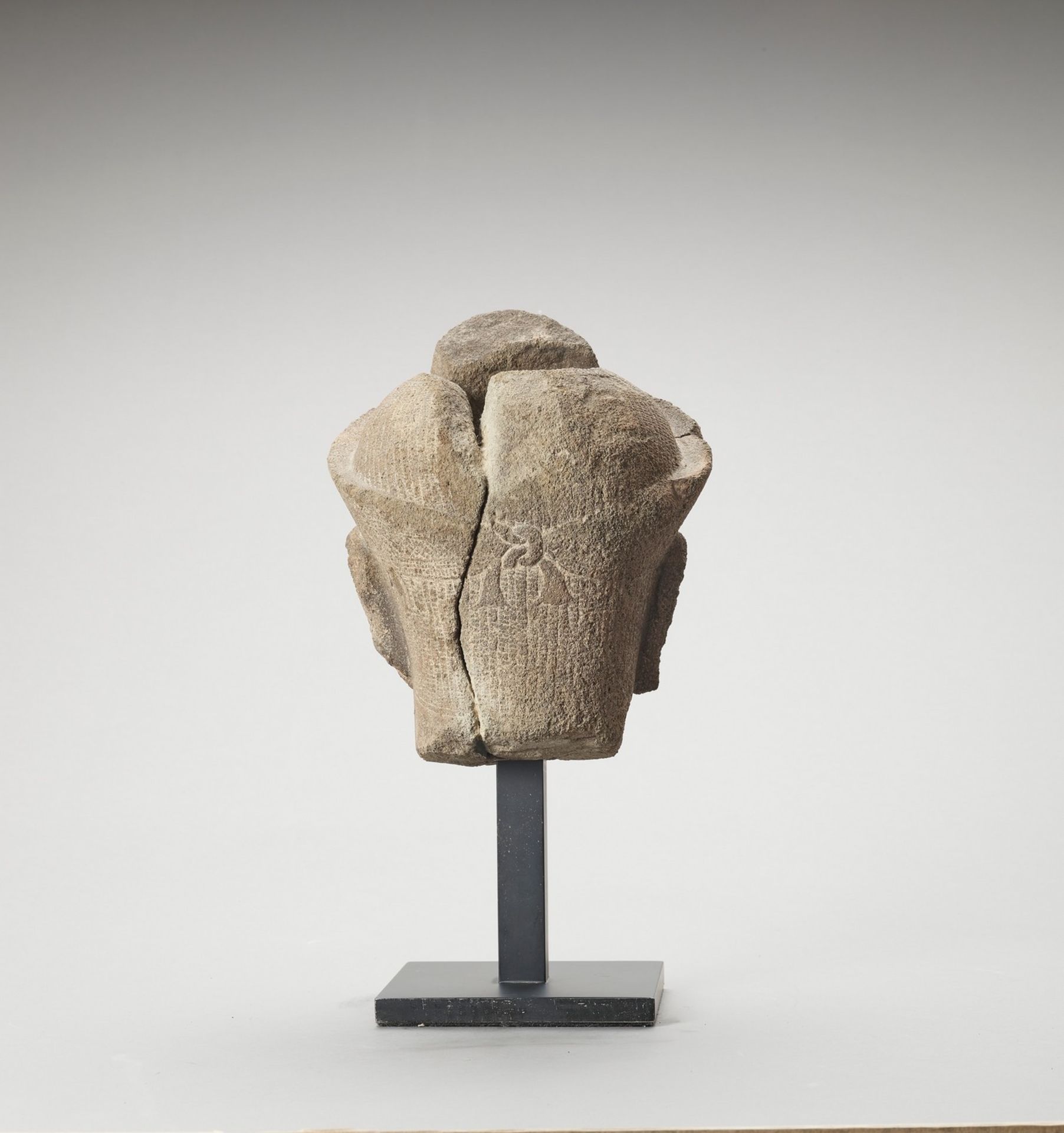 A KHMER SANDSTONE HEAD OF VISHNU, ANGKOR PERIOD - Image 4 of 6