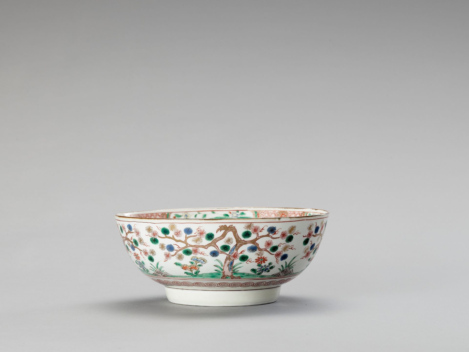 A KAKIEMON PORCELAIN BOWL - Image 3 of 6