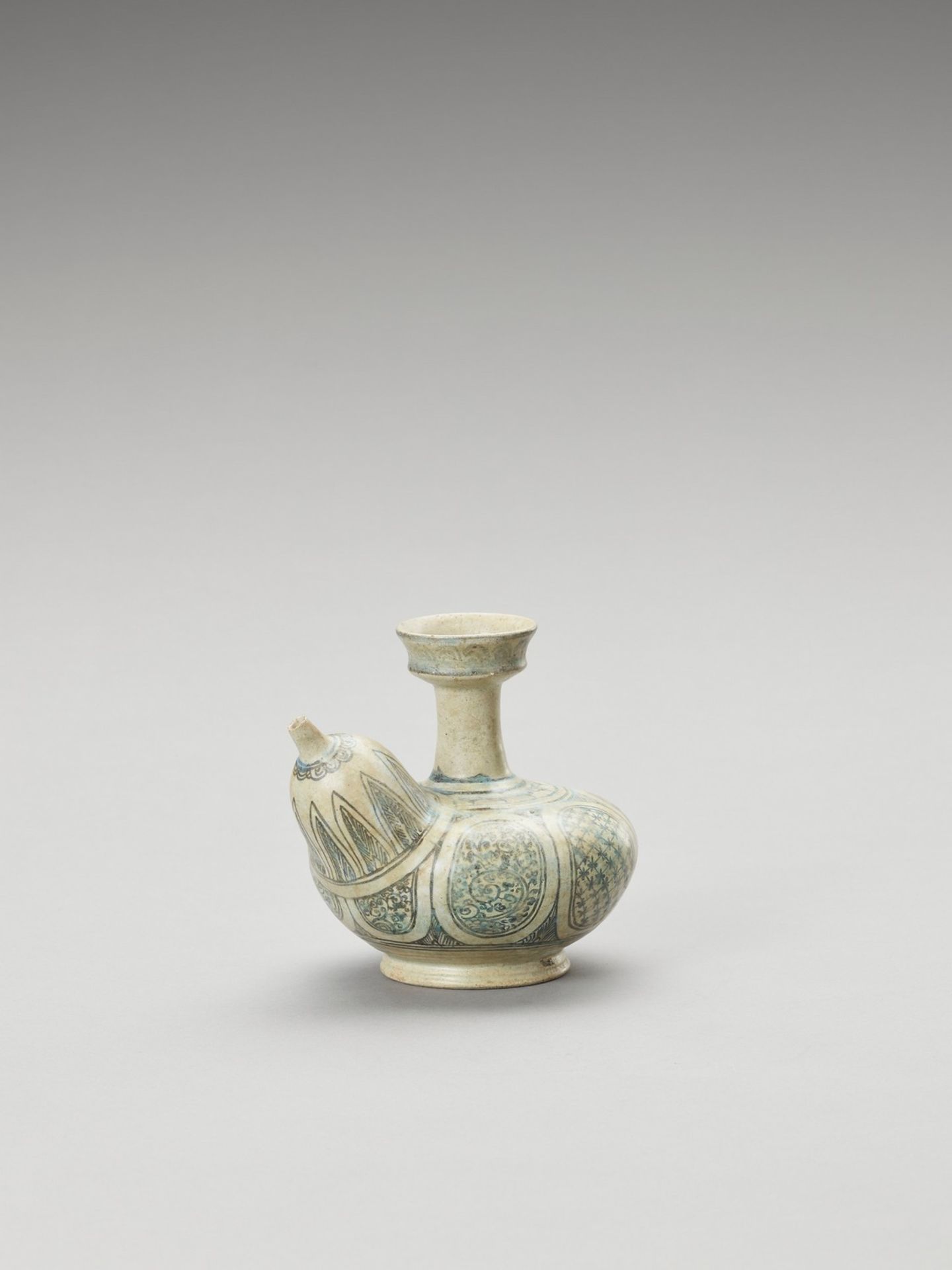 A SAWANKHALOK STONEWARE KENDI, 14TH-15TH CENTURY - Image 4 of 6