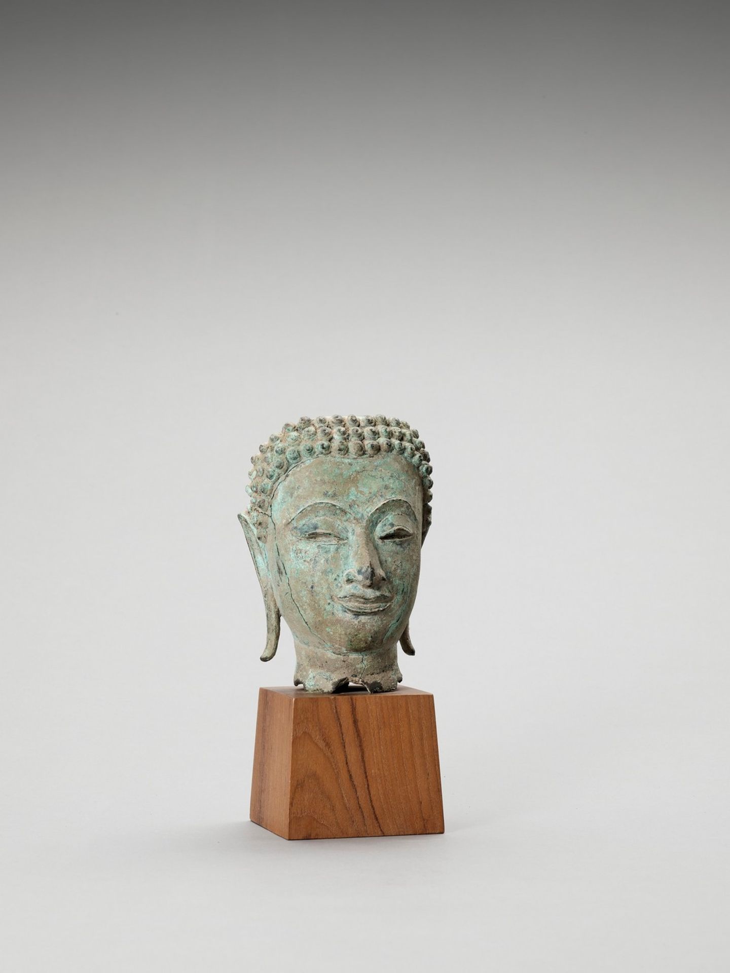 A THAI BRONZE HEAD FRAGMENT OF BUDDHA, SUKHOTHAI - Image 3 of 5