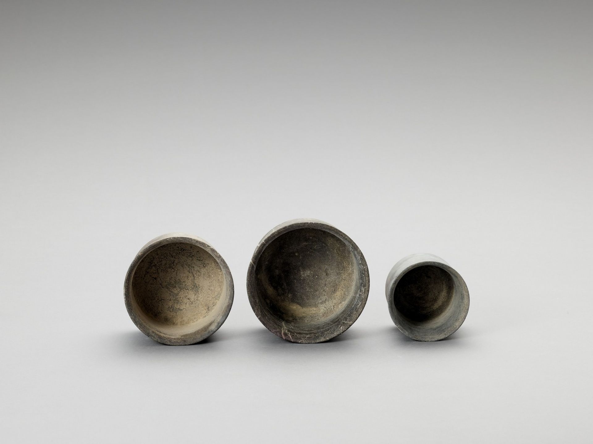 THREE ANCIENT KIRMAN STONE VESSELS - Image 3 of 4