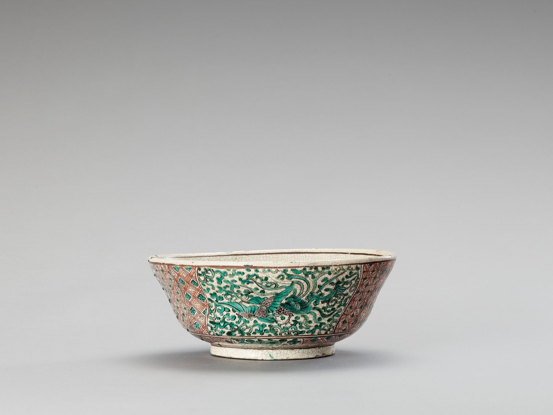 A FAMILLE VERTE CRACKLE-GLAZED BOWL