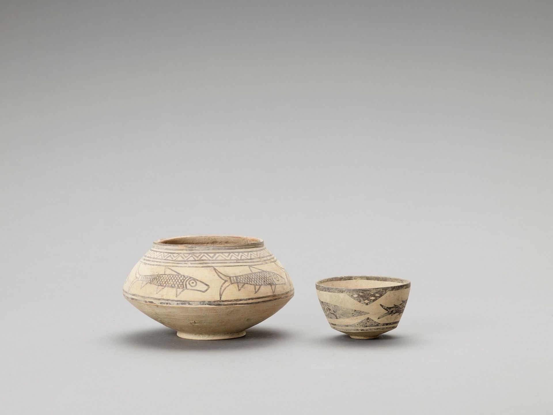TWO NAL WARE CERAMIC VESSELS WITH FISH - Image 3 of 7
