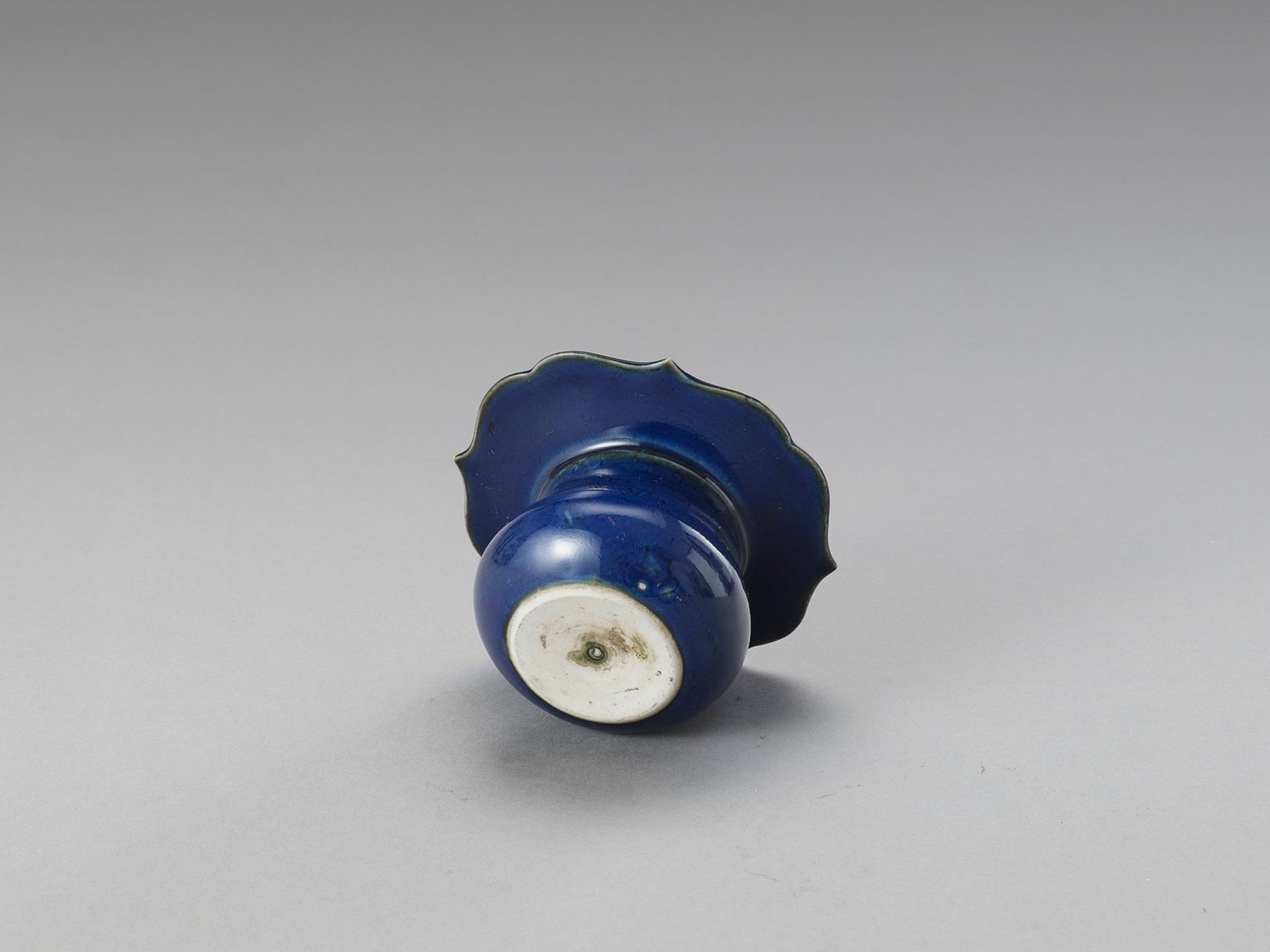 A POWDER BLUE INKWELL - Image 5 of 5