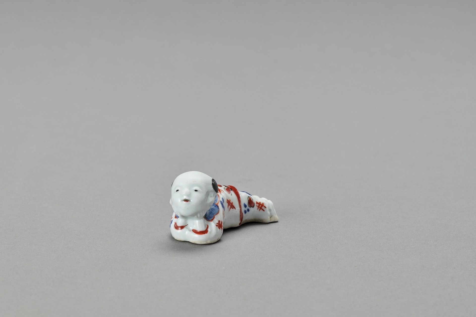 AN IMARI PORCELAIN ‘KARAKO’ WHISTLE