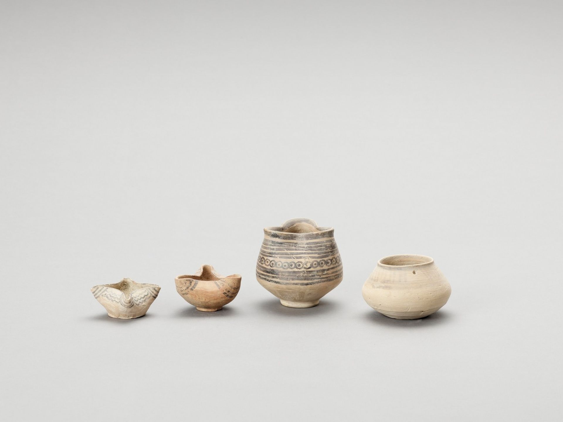 FOUR ANTIQUE CERAMIC OIL LAMPS FROM INDUS VALLEY - Image 3 of 4