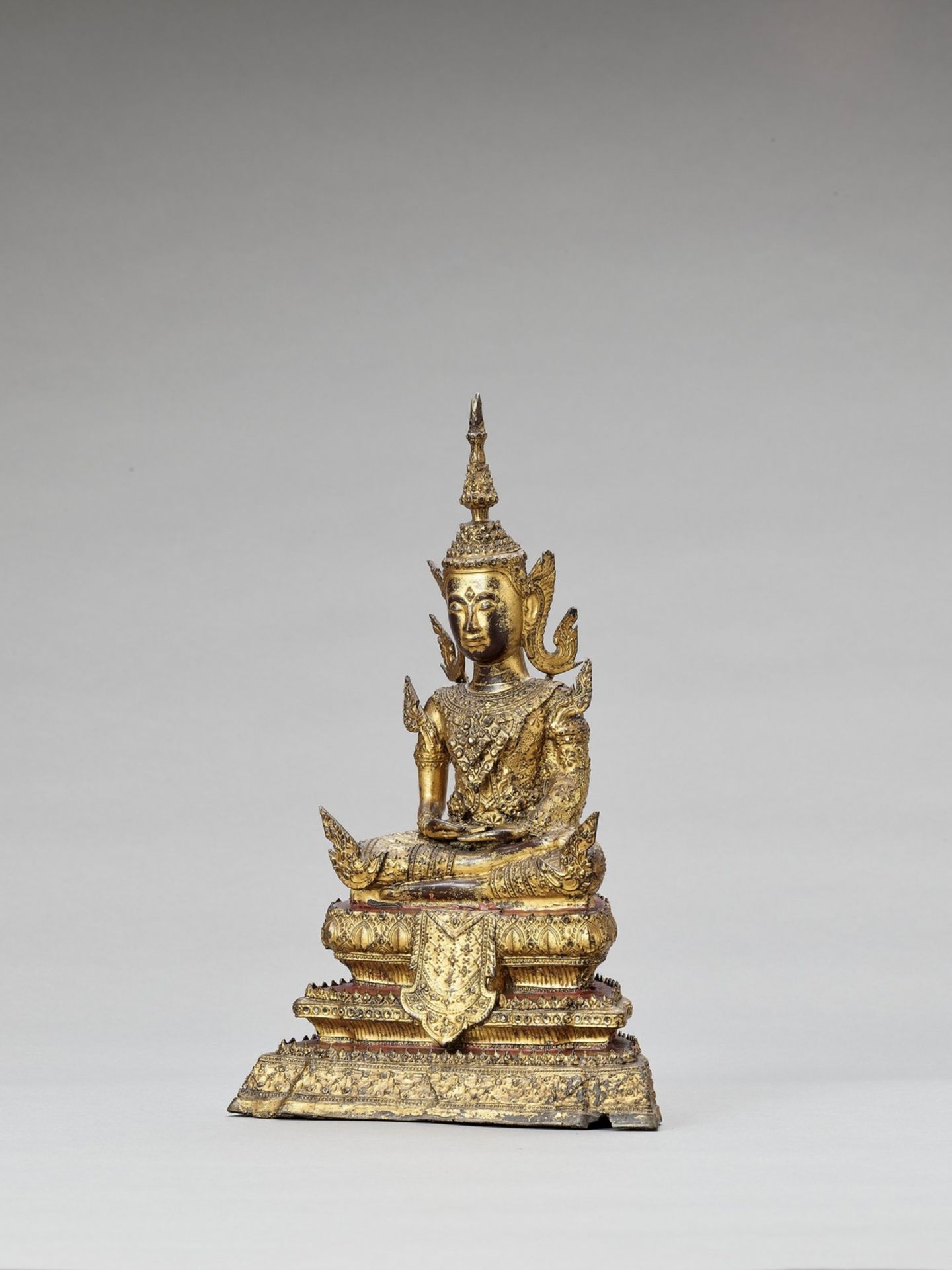 A THAI GILT-LACQUERED BRONZE OF BUDDHA, RATTANAKOSIN - Image 3 of 6