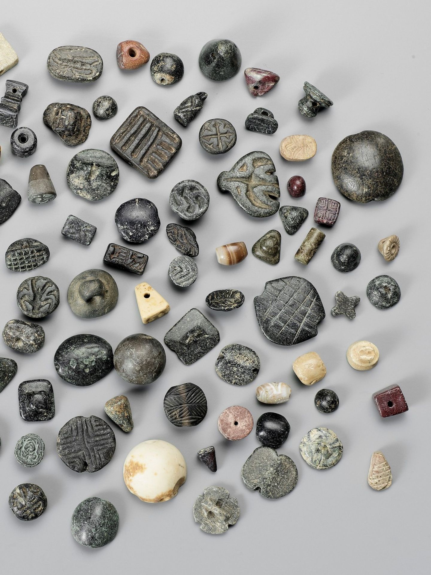 AN AMAZING COLLECTION OF 101!!! NEAR EAST ANCIENT SEALS AND BEADS - Image 3 of 4