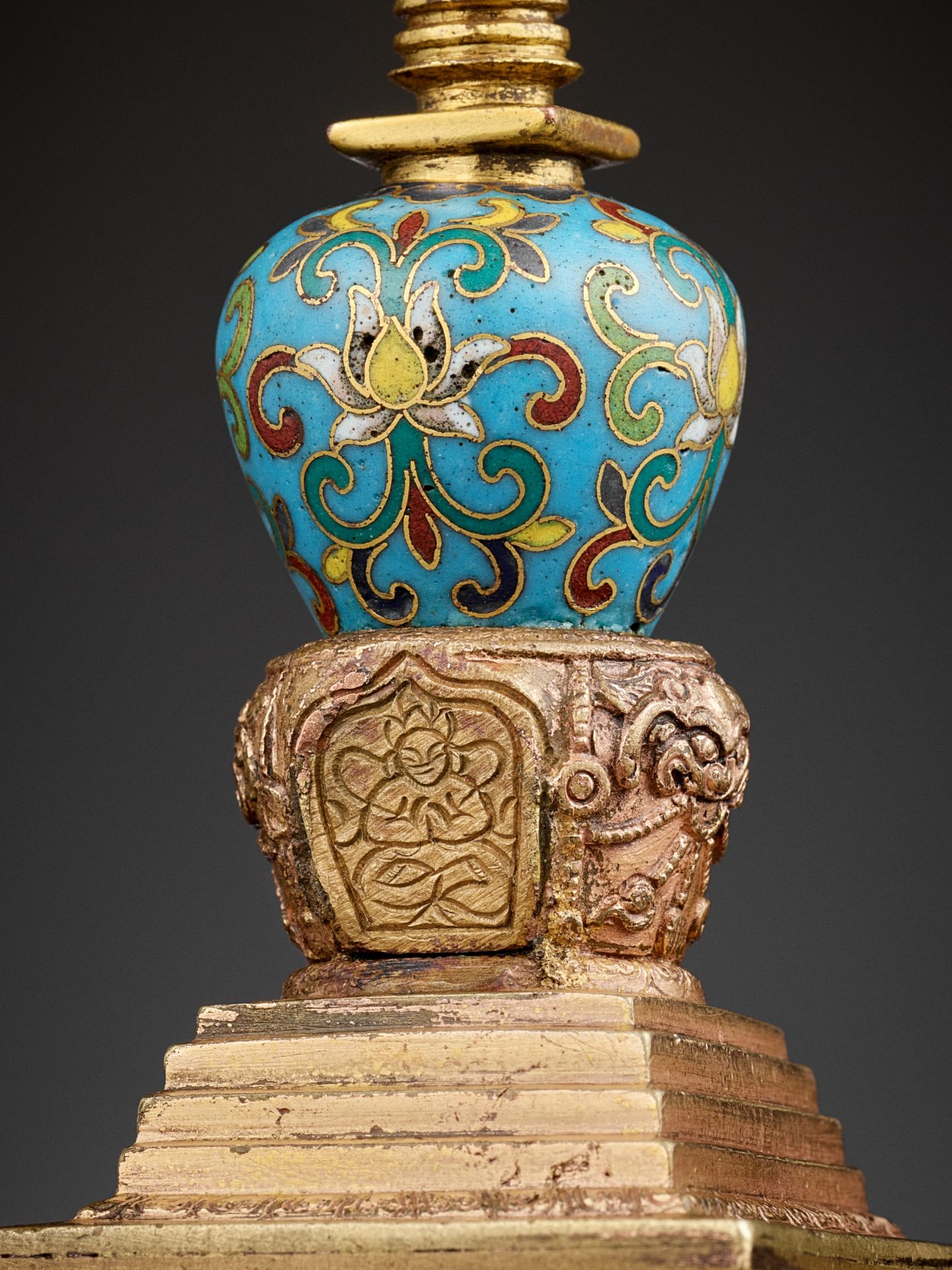 A GILT-BRONZE AND CLOISONNE ENAMEL STUPA, QIANLONG - Image 2 of 11